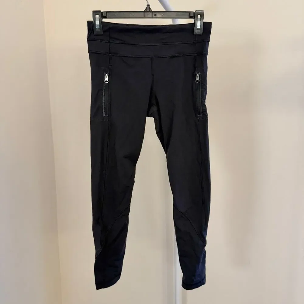 Lululemon Black Athletic Leggings with Front Zipper Pockets Size 6